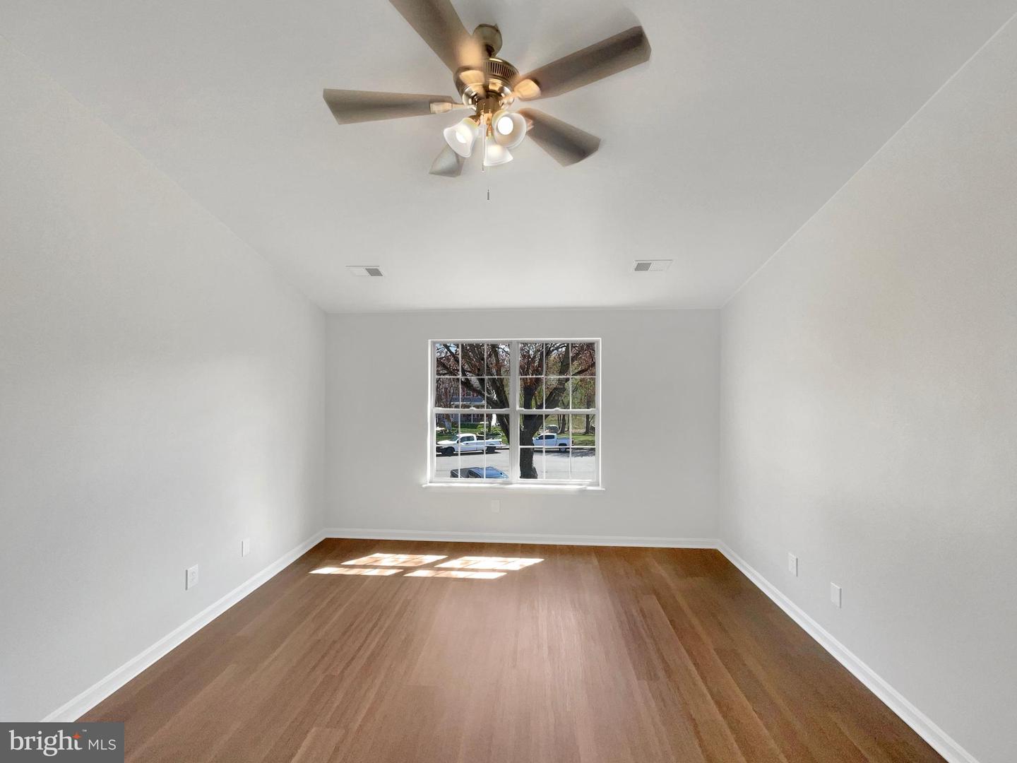 3510 POWELLS CROSSING CT, WOODBRIDGE, Virginia 22193, 6 Bedrooms Bedrooms, ,3 BathroomsBathrooms,Residential,For sale,3510 POWELLS CROSSING CT,VAPW2090906 MLS # VAPW2090906