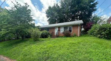 880 HILLTOP DR, CULPEPER, Virginia 22701, 3 Bedrooms Bedrooms, ,2 BathroomsBathrooms,Residential,880 HILLTOP DR,VACU2011122 MLS # VACU2011122