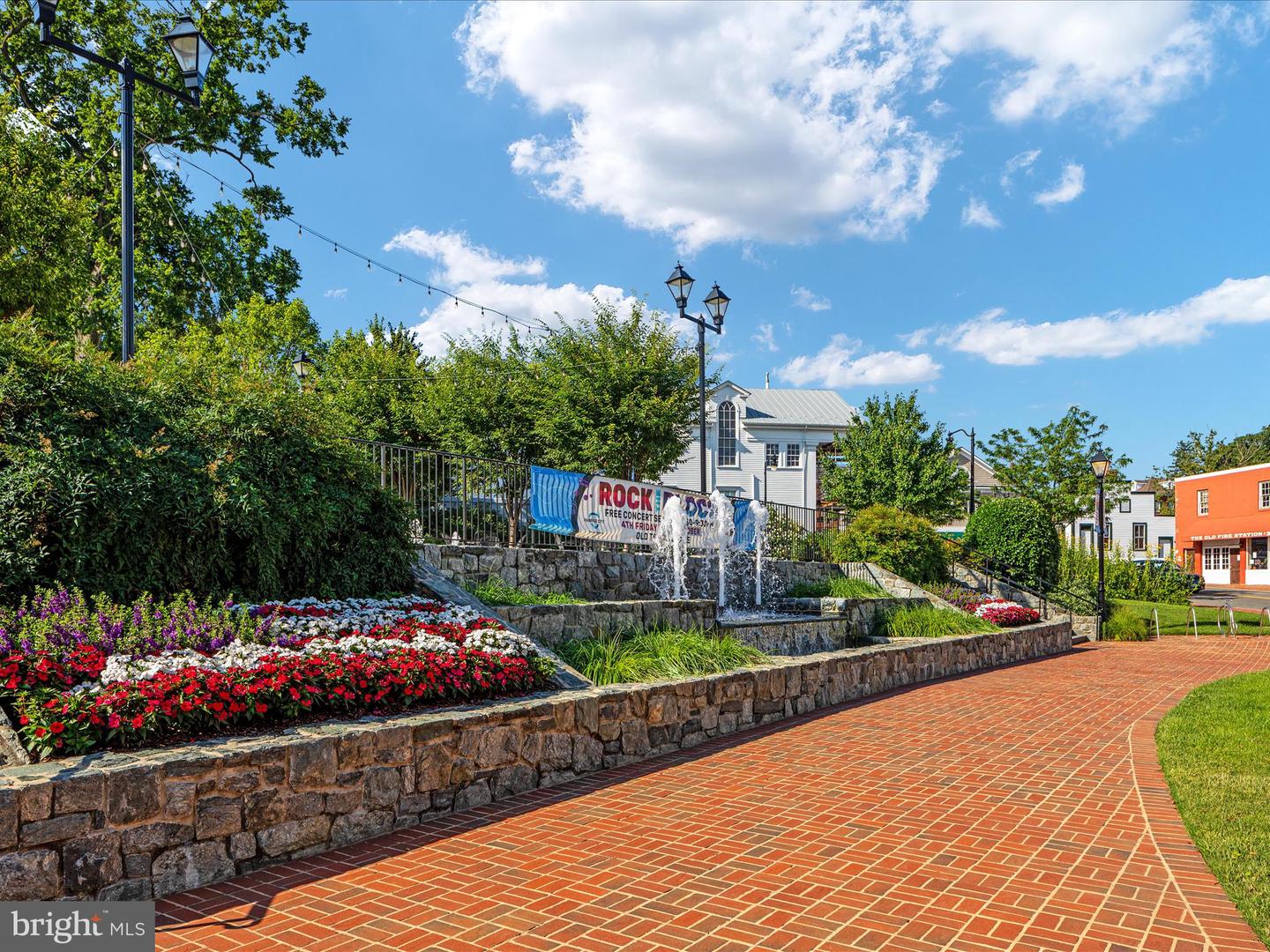 4652 LUXBERRY DR, FAIRFAX, Virginia 22032, 3 Bedrooms Bedrooms, ,2 BathroomsBathrooms,Residential,For sale,4652 LUXBERRY DR,VAFX2241276 MLS # VAFX2241276