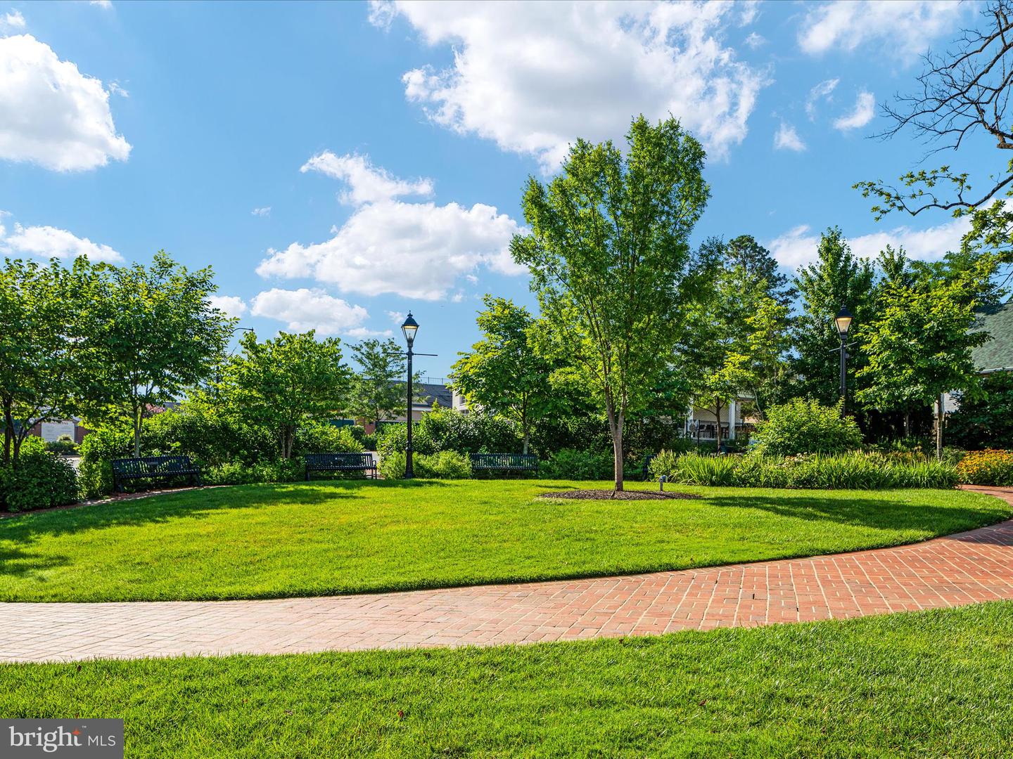 4652 LUXBERRY DR, FAIRFAX, Virginia 22032, 3 Bedrooms Bedrooms, ,2 BathroomsBathrooms,Residential,For sale,4652 LUXBERRY DR,VAFX2241276 MLS # VAFX2241276