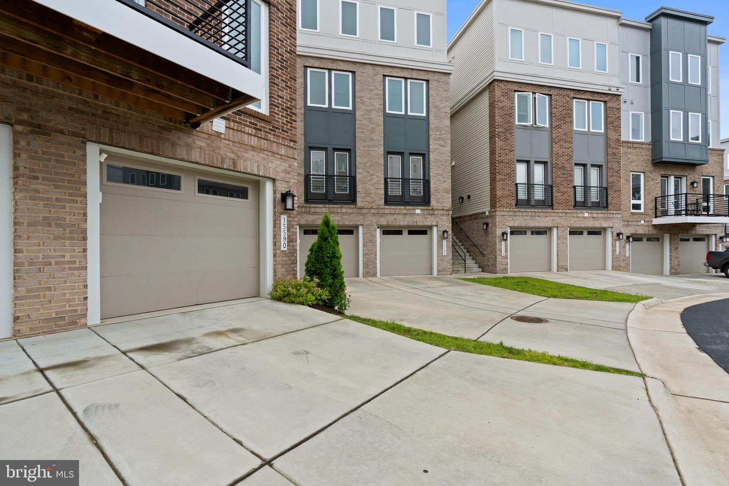 15590 GRADE LINE PL, WOODBRIDGE, Virginia 22191, 3 Bedrooms Bedrooms, ,2 BathroomsBathrooms,Residential,For sale,15590 GRADE LINE PL,VAPW2095206 MLS # VAPW2095206
