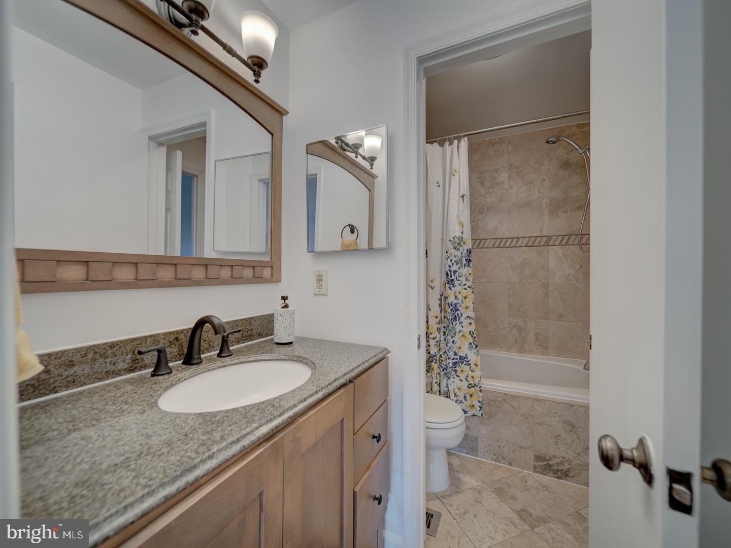 1715 15TH ST NW #23, WASHINGTON, District Of Columbia 20009, 2 Bedrooms Bedrooms, ,1 BathroomBathrooms,Residential,For sale,1715 15TH ST NW #23,DCDC2203358 MLS # DCDC2203358