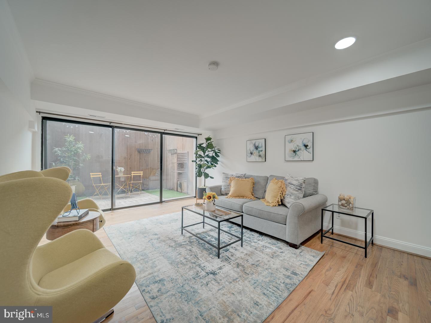 1715 15TH ST NW #23, WASHINGTON, District Of Columbia 20009, 2 Bedrooms Bedrooms, ,1 BathroomBathrooms,Residential,For sale,1715 15TH ST NW #23,DCDC2203358 MLS # DCDC2203358