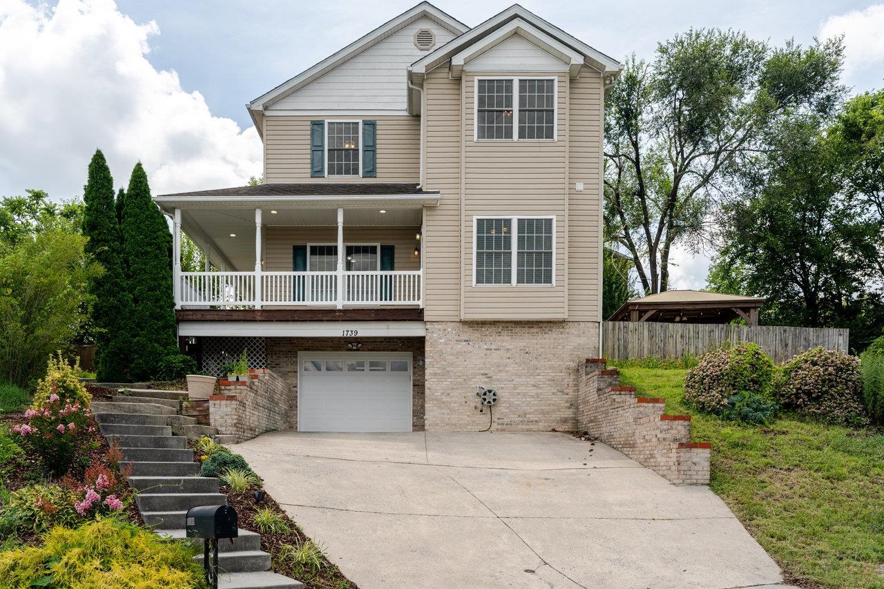 1739 KINGSTON CT, HARRISONBURG, Virginia 22801, 3 Bedrooms Bedrooms, ,2 BathroomsBathrooms,Residential,1739 KINGSTON CT,667257 MLS # 667257