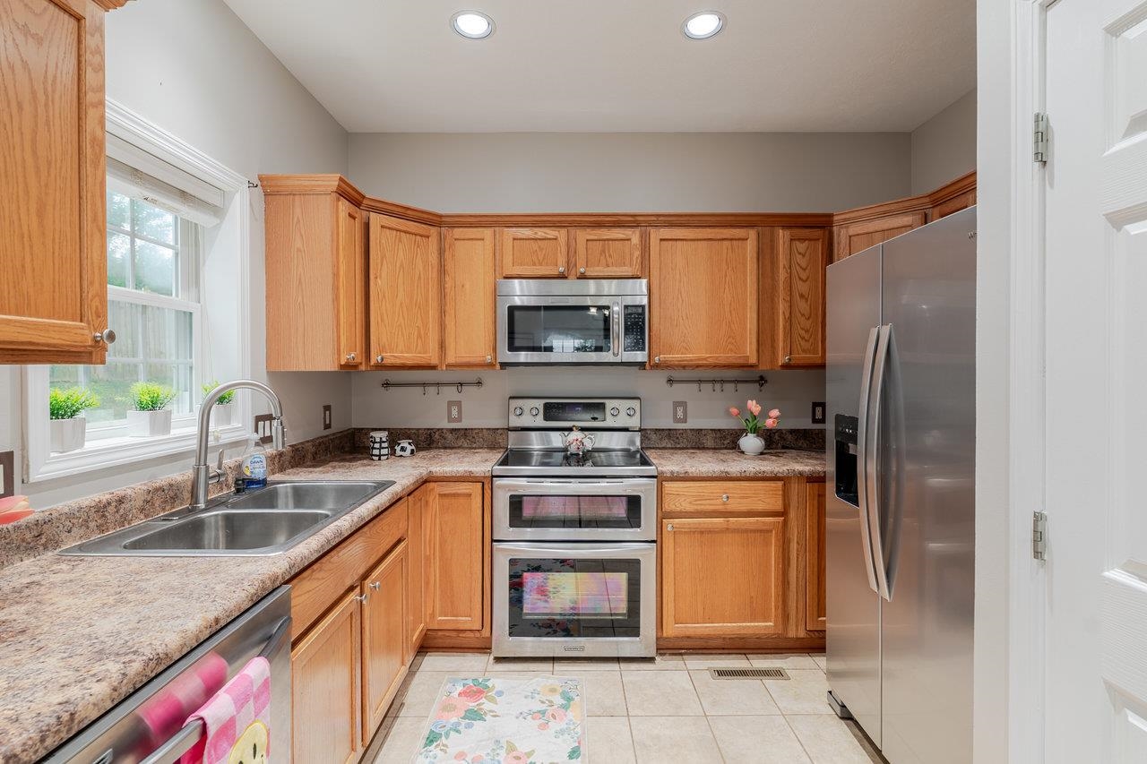 1739 KINGSTON CT, HARRISONBURG, Virginia 22801, 3 Bedrooms Bedrooms, ,2 BathroomsBathrooms,Residential,1739 KINGSTON CT,667257 MLS # 667257