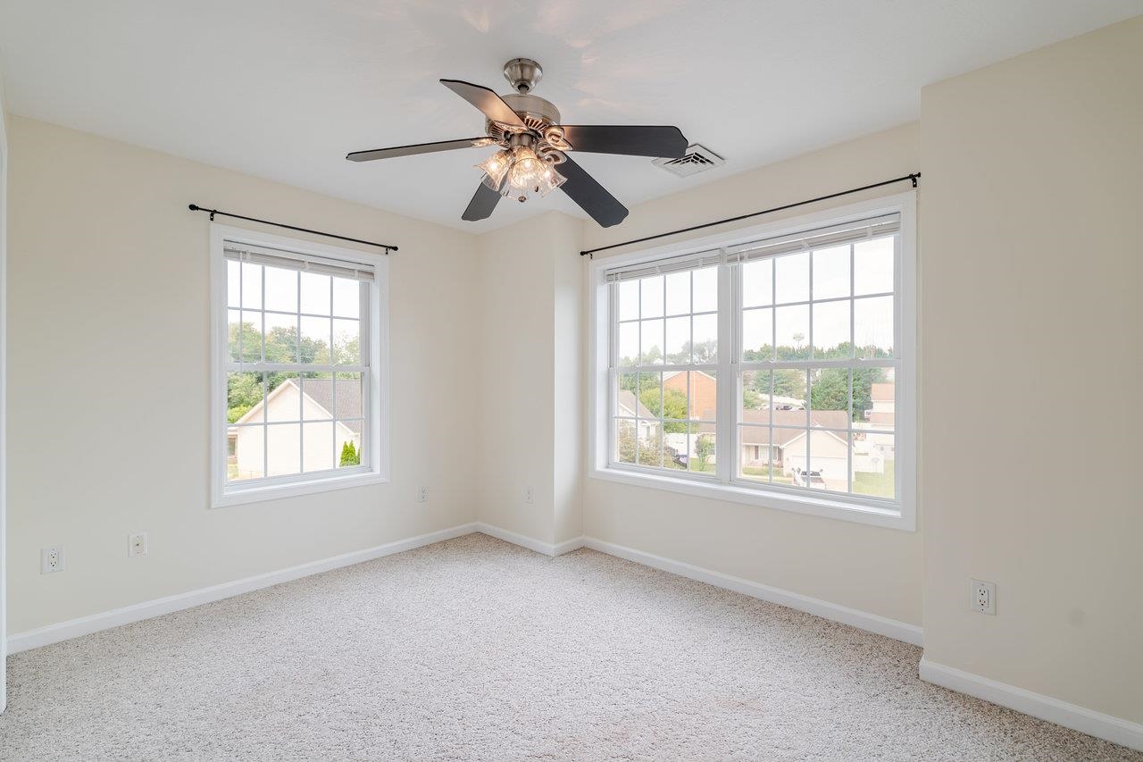 1739 KINGSTON CT, HARRISONBURG, Virginia 22801, 3 Bedrooms Bedrooms, ,2 BathroomsBathrooms,Residential,1739 KINGSTON CT,667257 MLS # 667257