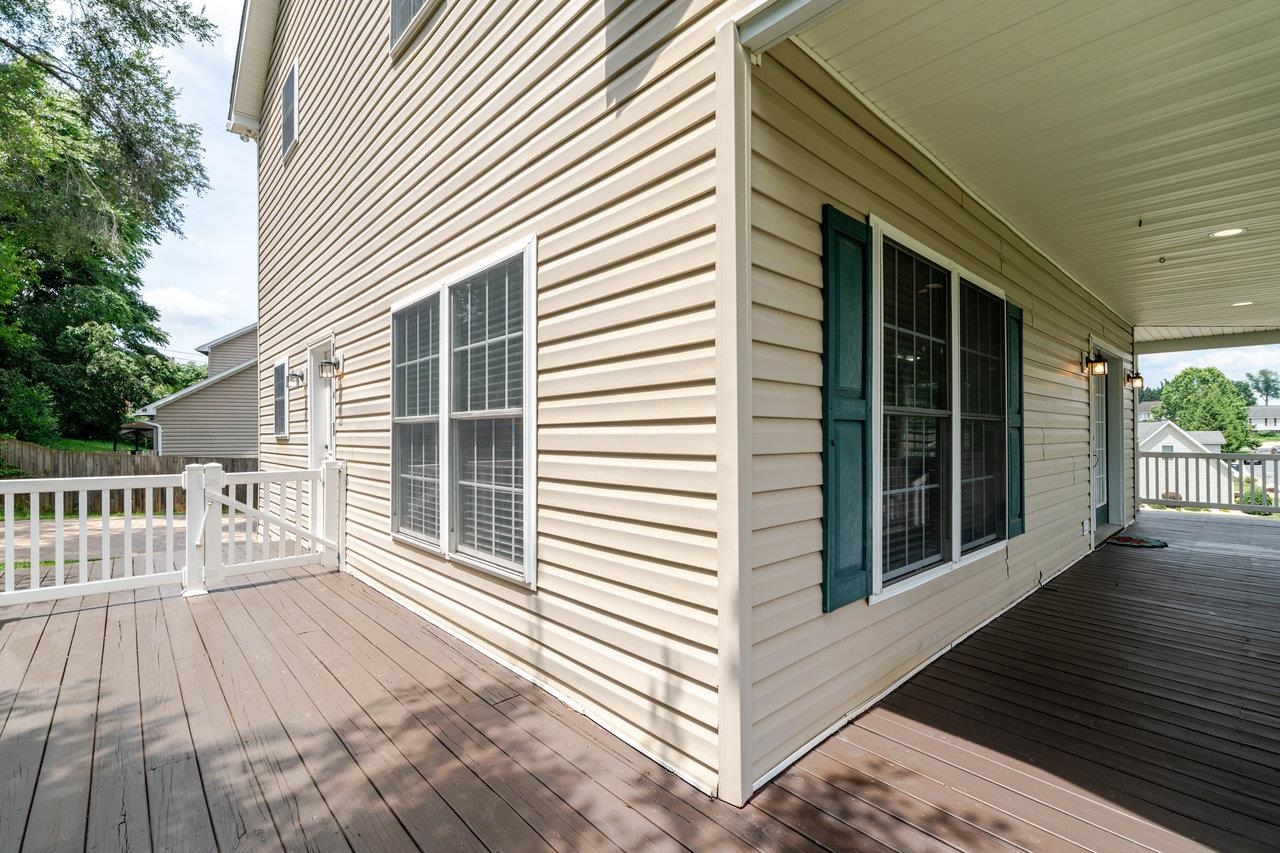 1739 KINGSTON CT, HARRISONBURG, Virginia 22801, 3 Bedrooms Bedrooms, ,2 BathroomsBathrooms,Residential,1739 KINGSTON CT,667257 MLS # 667257
