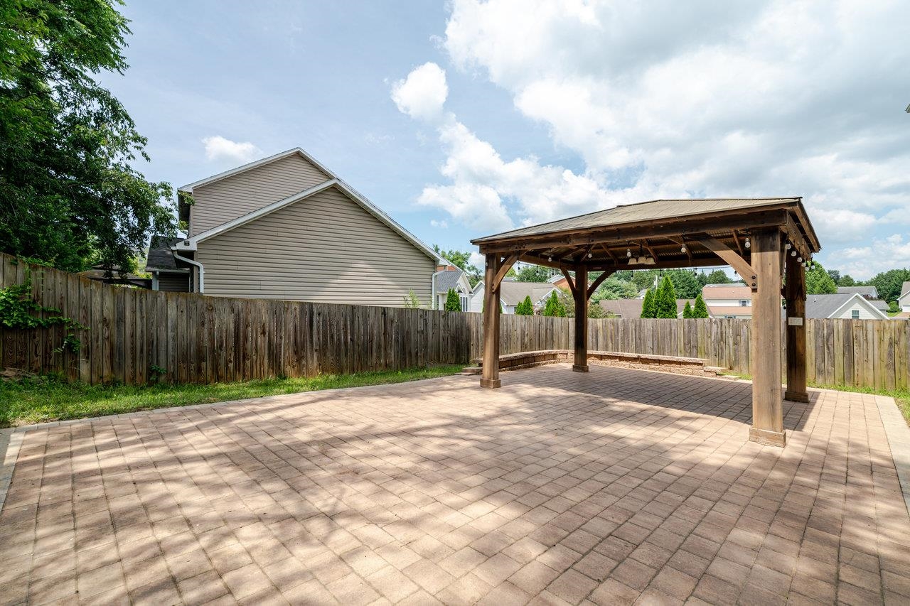 1739 KINGSTON CT, HARRISONBURG, Virginia 22801, 3 Bedrooms Bedrooms, ,2 BathroomsBathrooms,Residential,1739 KINGSTON CT,667257 MLS # 667257