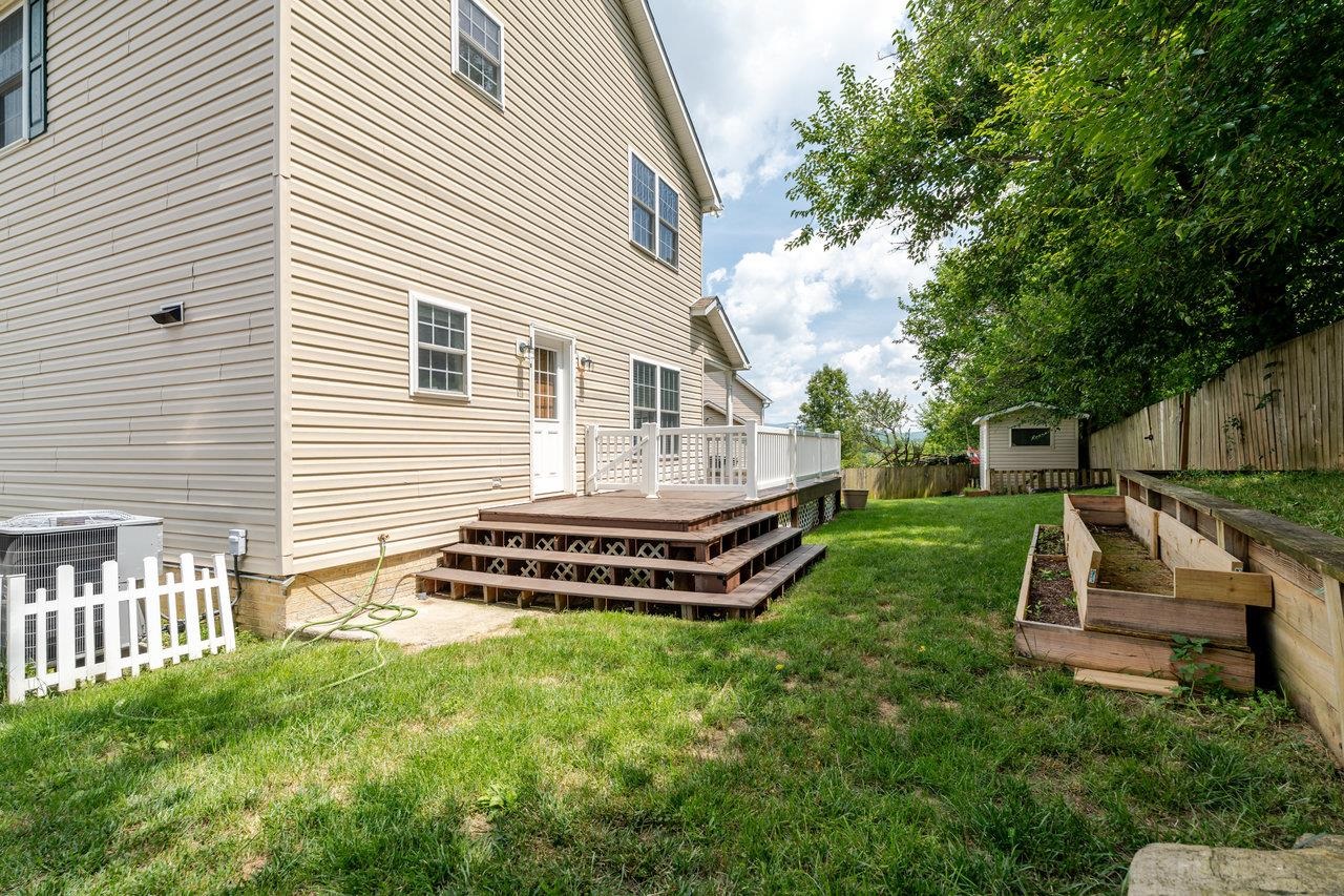 1739 KINGSTON CT, HARRISONBURG, Virginia 22801, 3 Bedrooms Bedrooms, ,2 BathroomsBathrooms,Residential,1739 KINGSTON CT,667257 MLS # 667257