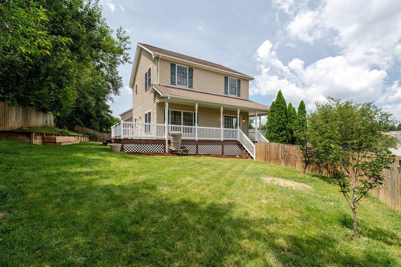 1739 KINGSTON CT, HARRISONBURG, Virginia 22801, 3 Bedrooms Bedrooms, ,2 BathroomsBathrooms,Residential,1739 KINGSTON CT,667257 MLS # 667257