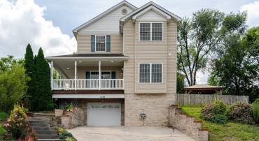 1739 KINGSTON CT, HARRISONBURG, Virginia 22801, 3 Bedrooms Bedrooms, ,2 BathroomsBathrooms,Residential,1739 KINGSTON CT,667257 MLS # 667257