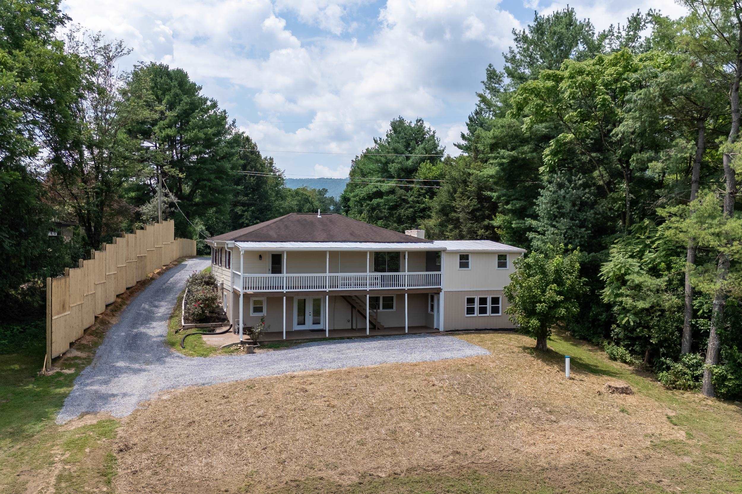 782 SHIPYARD RD, SHENANDOAH, Virginia 22849, 4 Bedrooms Bedrooms, ,3 BathroomsBathrooms,Residential,782 SHIPYARD RD,667265 MLS # 667265