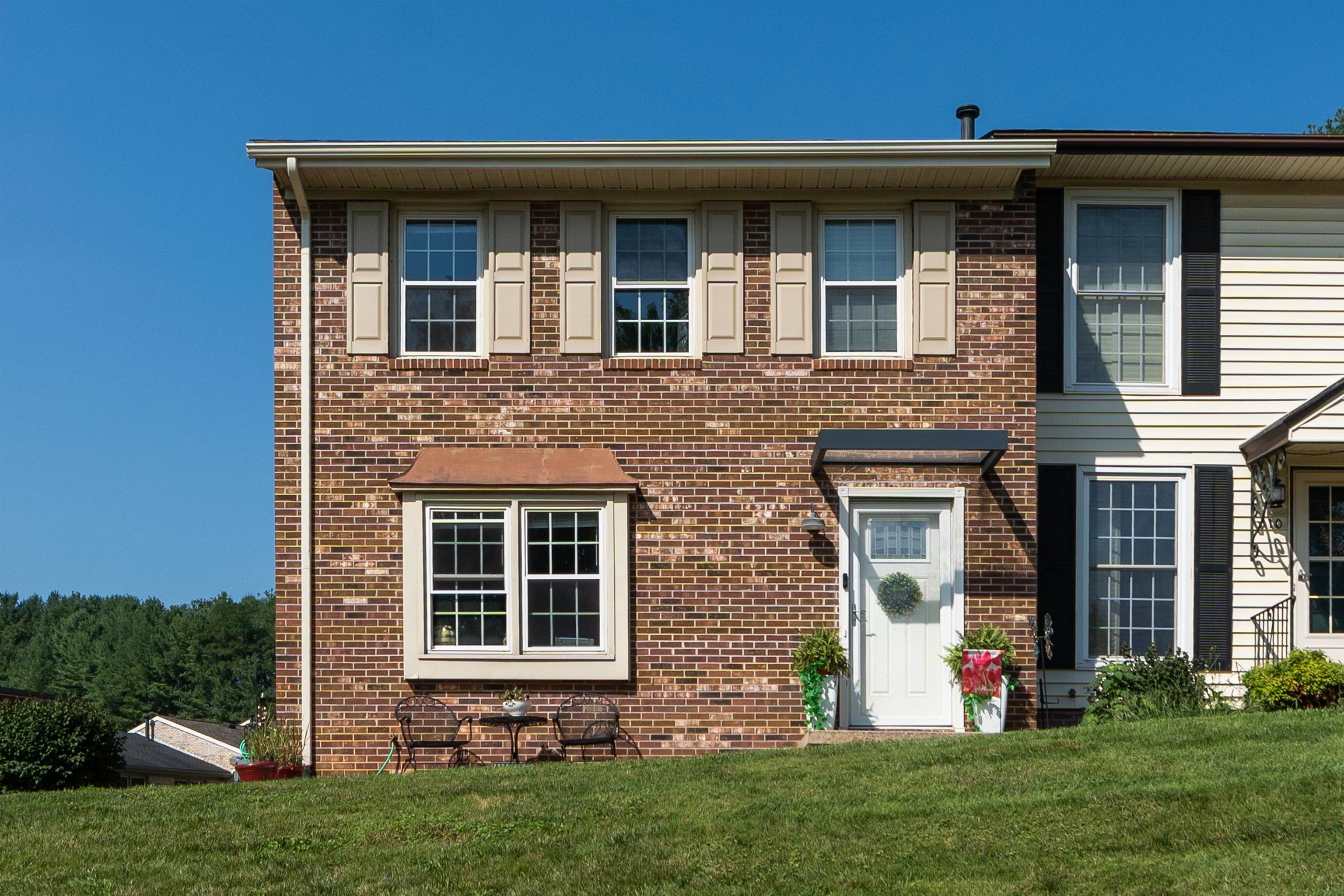 108 ESSEX DR, STAUNTON, Virginia 24401, 3 Bedrooms Bedrooms, ,2 BathroomsBathrooms,Residential,108 ESSEX DR,667266 MLS # 667266