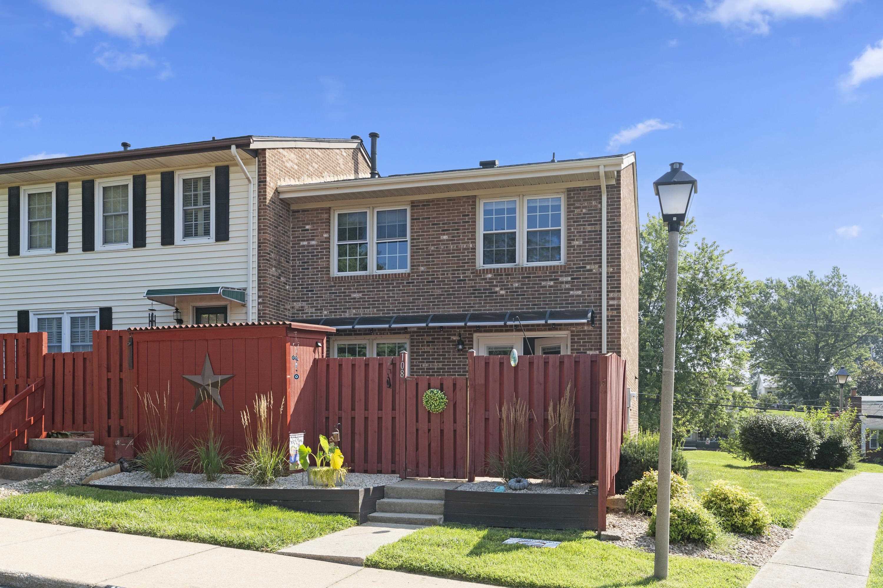 108 ESSEX DR, STAUNTON, Virginia 24401, 3 Bedrooms Bedrooms, ,2 BathroomsBathrooms,Residential,108 ESSEX DR,667266 MLS # 667266