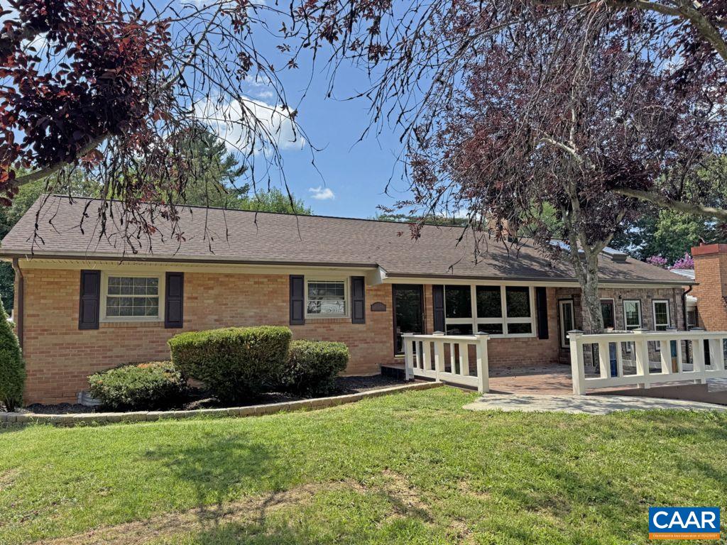 114 LAMBERT ST, STAUNTON, Virginia 24401, 4 Bedrooms Bedrooms, ,3 BathroomsBathrooms,Residential,114 LAMBERT ST,667273 MLS # 667273