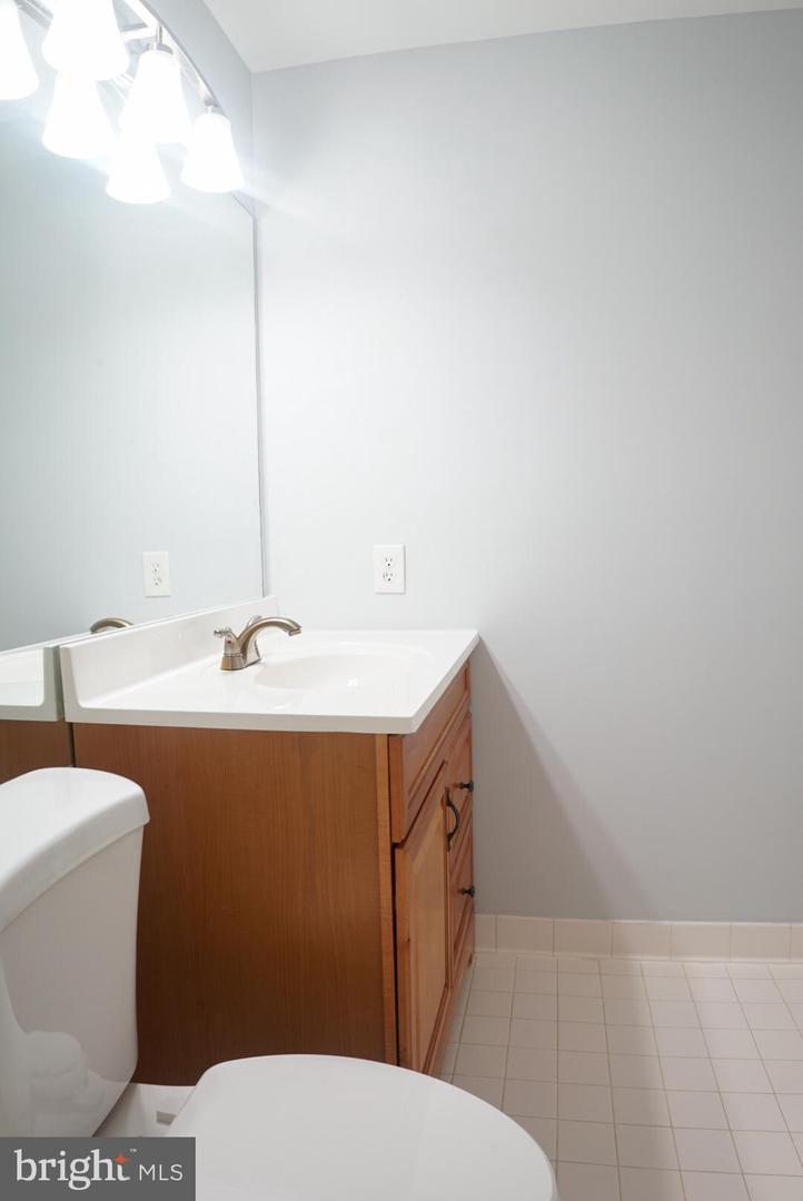 2816 EMMA LEE ST #301, FALLS CHURCH, Virginia 22042, 2 Bedrooms Bedrooms, ,2 BathroomsBathrooms,Residential,For sale,2816 EMMA LEE ST #301,VAFX2246818 MLS # VAFX2246818