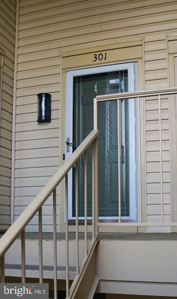 2816 EMMA LEE ST #301, FALLS CHURCH, Virginia 22042, 2 Bedrooms Bedrooms, ,2 BathroomsBathrooms,Residential,For sale,2816 EMMA LEE ST #301,VAFX2246818 MLS # VAFX2246818