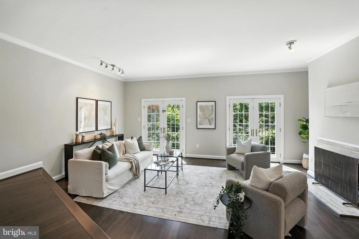 1810 21ST ST N, ARLINGTON, Virginia 22209, 3 Bedrooms Bedrooms, ,2 BathroomsBathrooms,Residential,For sale,1810 21ST ST N,VAAR2059442 MLS # VAAR2059442