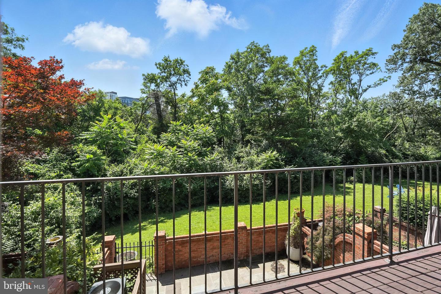 1810 21ST ST N, ARLINGTON, Virginia 22209, 3 Bedrooms Bedrooms, ,2 BathroomsBathrooms,Residential,For sale,1810 21ST ST N,VAAR2059442 MLS # VAAR2059442