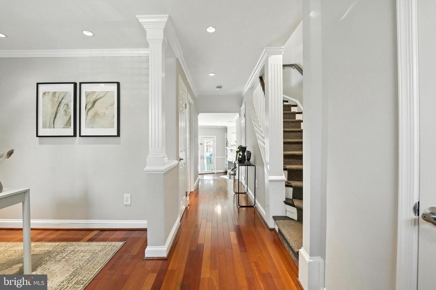 1810 21ST ST N, ARLINGTON, Virginia 22209, 3 Bedrooms Bedrooms, ,2 BathroomsBathrooms,Residential,For sale,1810 21ST ST N,VAAR2059442 MLS # VAAR2059442