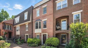 1810 21ST ST N, ARLINGTON, Virginia 22209, 3 Bedrooms Bedrooms, ,2 BathroomsBathrooms,Residential,For sale,1810 21ST ST N,VAAR2059442 MLS # VAAR2059442
