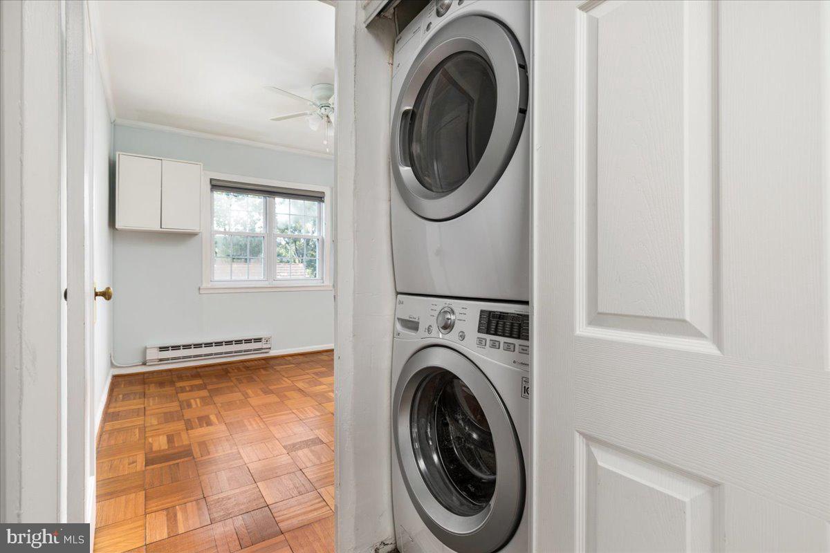 3482 GUNSTON RD, ALEXANDRIA, Virginia 22302, 2 Bedrooms Bedrooms, ,1 BathroomBathrooms,Residential,For sale,3482 GUNSTON RD,VAAX2046988 MLS # VAAX2046988