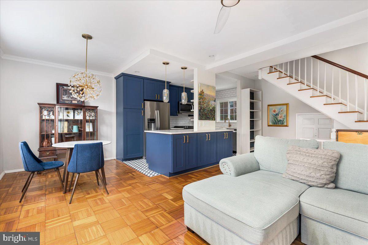 3482 GUNSTON RD, ALEXANDRIA, Virginia 22302, 2 Bedrooms Bedrooms, ,1 BathroomBathrooms,Residential,For sale,3482 GUNSTON RD,VAAX2046988 MLS # VAAX2046988