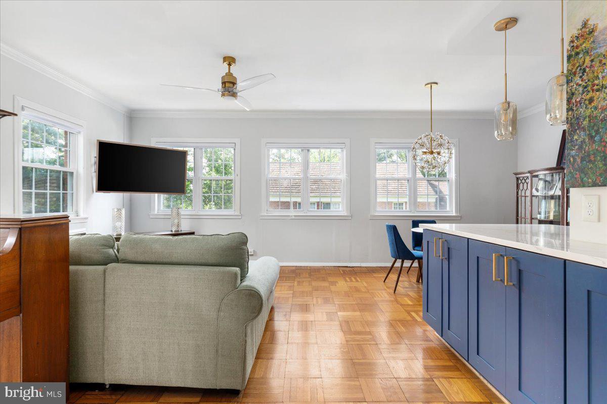 3482 GUNSTON RD, ALEXANDRIA, Virginia 22302, 2 Bedrooms Bedrooms, ,1 BathroomBathrooms,Residential,For sale,3482 GUNSTON RD,VAAX2046988 MLS # VAAX2046988