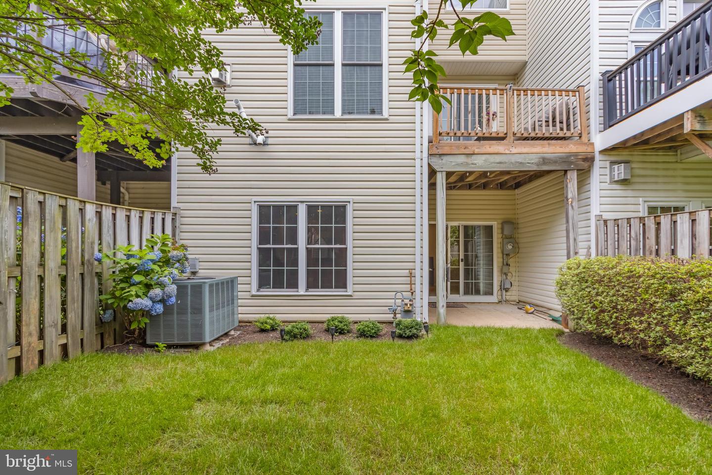 8259 PURPLE LILAC CT, LORTON, Virginia 22079, 3 Bedrooms Bedrooms, ,3 BathroomsBathrooms,Residential,For sale,8259 PURPLE LILAC CT,VAFX2252364 MLS # VAFX2252364