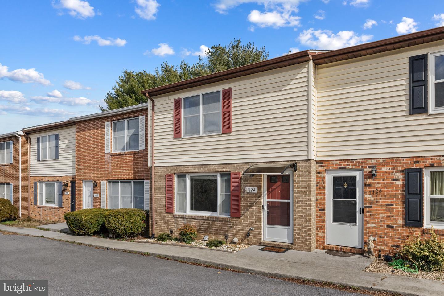 1124 WADEWOOD CT, WOODSTOCK, Virginia 22664, 3 Bedrooms Bedrooms, ,1 BathroomBathrooms,Residential,For sale,1124 WADEWOOD CT,VASH2011884 MLS # VASH2011884