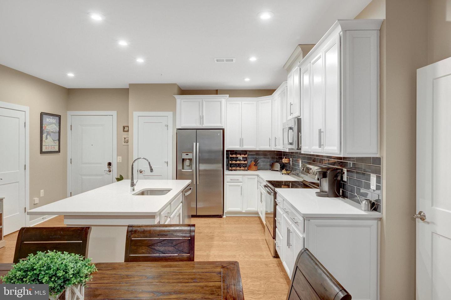 1675 BANDIT LOOP #103B, RESTON, Virginia 20190, 2 Bedrooms Bedrooms, ,2 BathroomsBathrooms,Residential,For sale,1675 BANDIT LOOP #103B,VAFX2253530 MLS # VAFX2253530