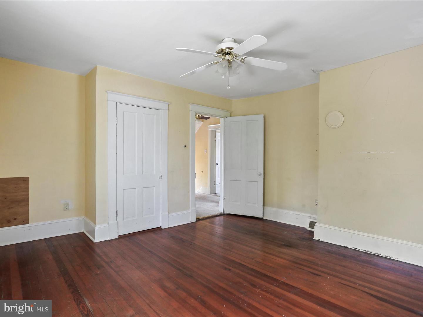 410 ASH ST, STRASBURG, Virginia 22657, 4 Bedrooms Bedrooms, ,1 BathroomBathrooms,Residential,For sale,410 ASH ST,VASH2011918 MLS # VASH2011918