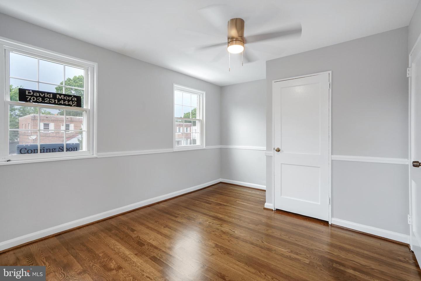 3202 13TH RD S, ARLINGTON, Virginia 22204, 3 Bedrooms Bedrooms, ,2 BathroomsBathrooms,Residential,For sale,3202 13TH RD S,VAAR2060276 MLS # VAAR2060276