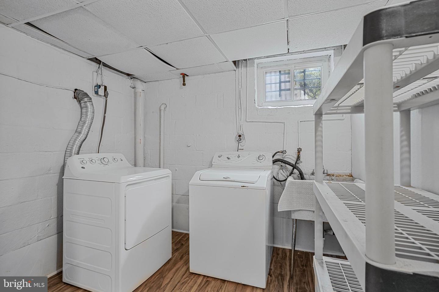3202 13TH RD S, ARLINGTON, Virginia 22204, 3 Bedrooms Bedrooms, ,2 BathroomsBathrooms,Residential,For sale,3202 13TH RD S,VAAR2060276 MLS # VAAR2060276