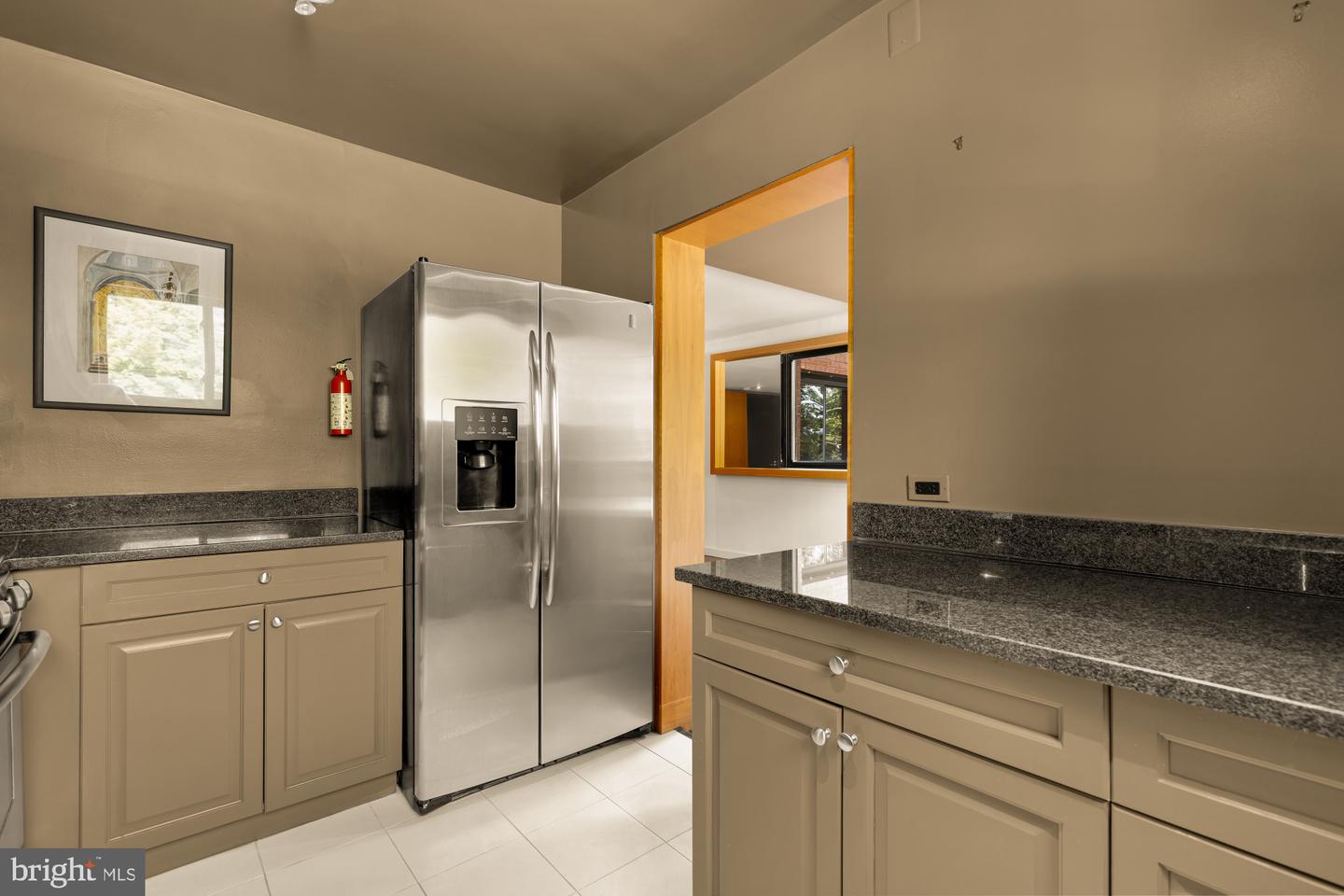 2725 39TH ST NW #402, WASHINGTON, District Of Columbia 20007, 1 Bedroom Bedrooms, ,1 BathroomBathrooms,Residential,For sale,2725 39TH ST NW #402,DCDC2209292 MLS # DCDC2209292