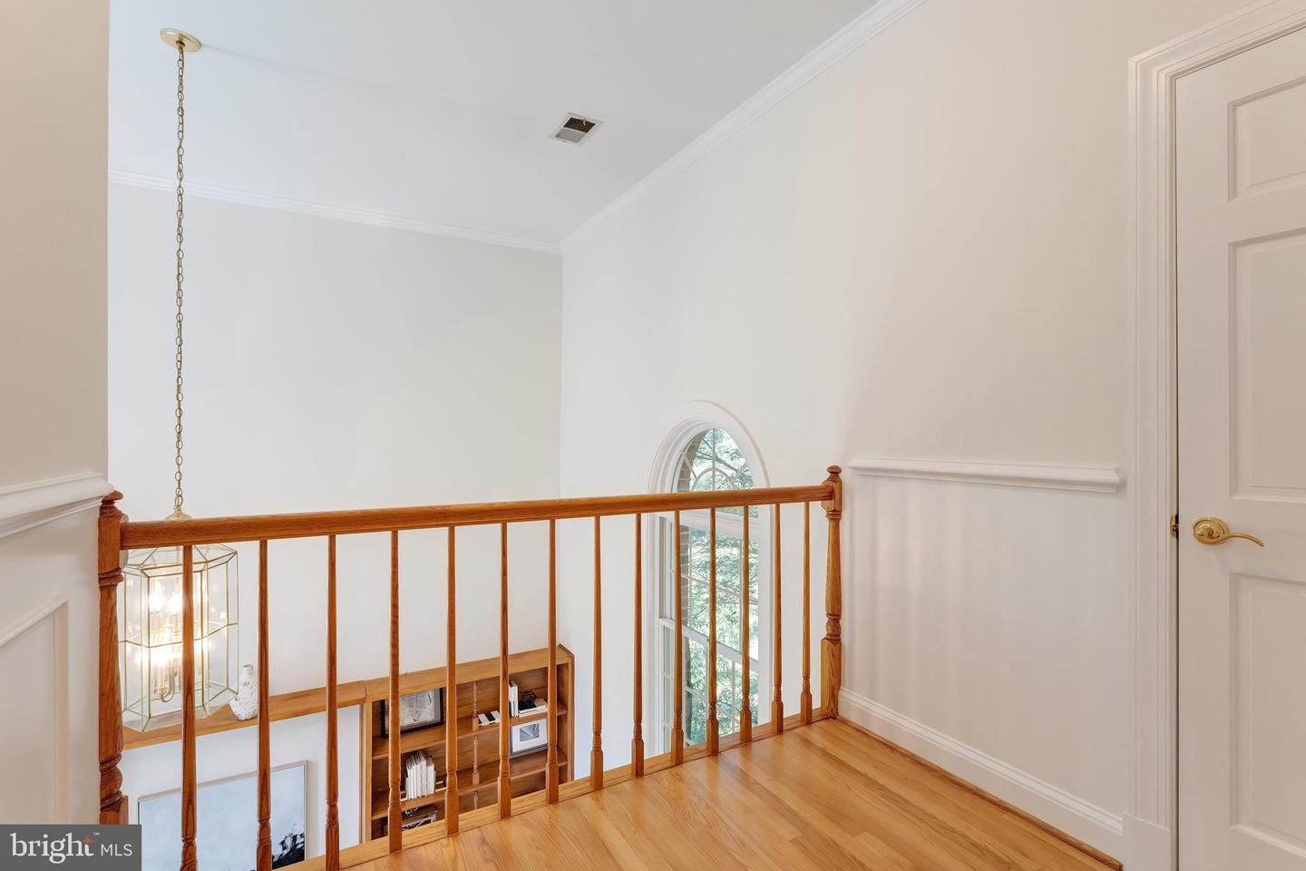 250 GOLDEN WOODS CT, GREAT FALLS, Virginia 22066, 5 Bedrooms Bedrooms, ,4 BathroomsBathrooms,Residential,For sale,250 GOLDEN WOODS CT,VAFX2253842 MLS # VAFX2253842
