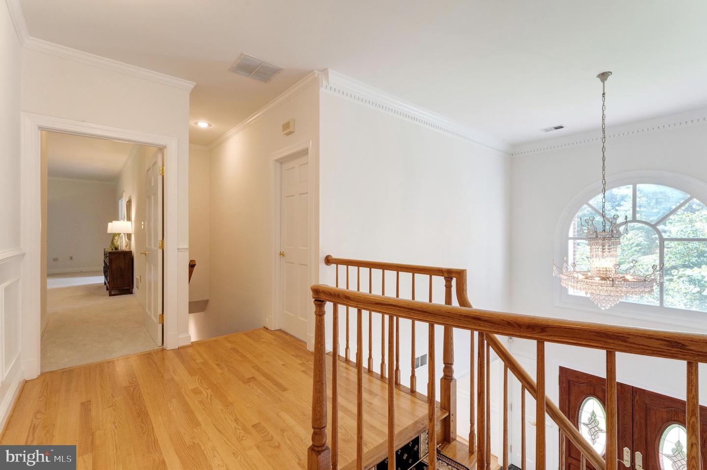 250 GOLDEN WOODS CT, GREAT FALLS, Virginia 22066, 5 Bedrooms Bedrooms, ,4 BathroomsBathrooms,Residential,For sale,250 GOLDEN WOODS CT,VAFX2253842 MLS # VAFX2253842