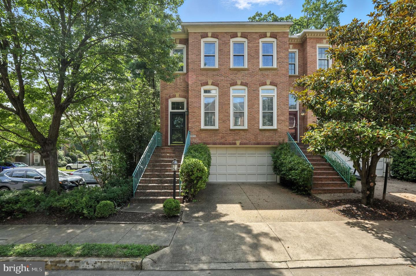 7576 CHRISLAND CV, FALLS CHURCH, Virginia 22042, 3 Bedrooms Bedrooms, ,3 BathroomsBathrooms,Residential,For sale,7576 CHRISLAND CV,VAFX2254304 MLS # VAFX2254304