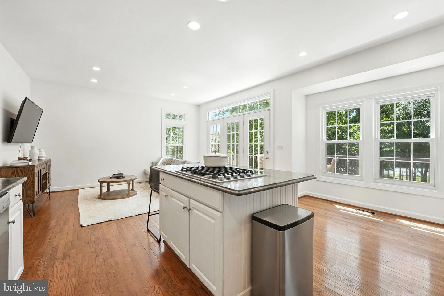 7576 CHRISLAND CV, FALLS CHURCH, Virginia 22042, 3 Bedrooms Bedrooms, ,3 BathroomsBathrooms,Residential,For sale,7576 CHRISLAND CV,VAFX2254304 MLS # VAFX2254304