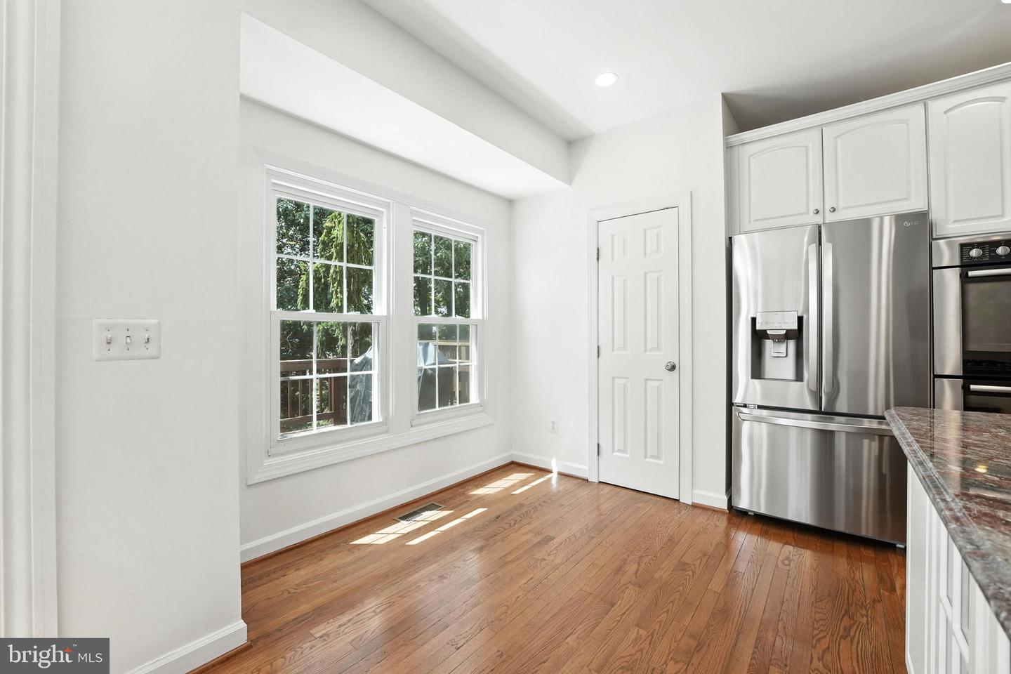 7576 CHRISLAND CV, FALLS CHURCH, Virginia 22042, 3 Bedrooms Bedrooms, ,3 BathroomsBathrooms,Residential,For sale,7576 CHRISLAND CV,VAFX2254304 MLS # VAFX2254304