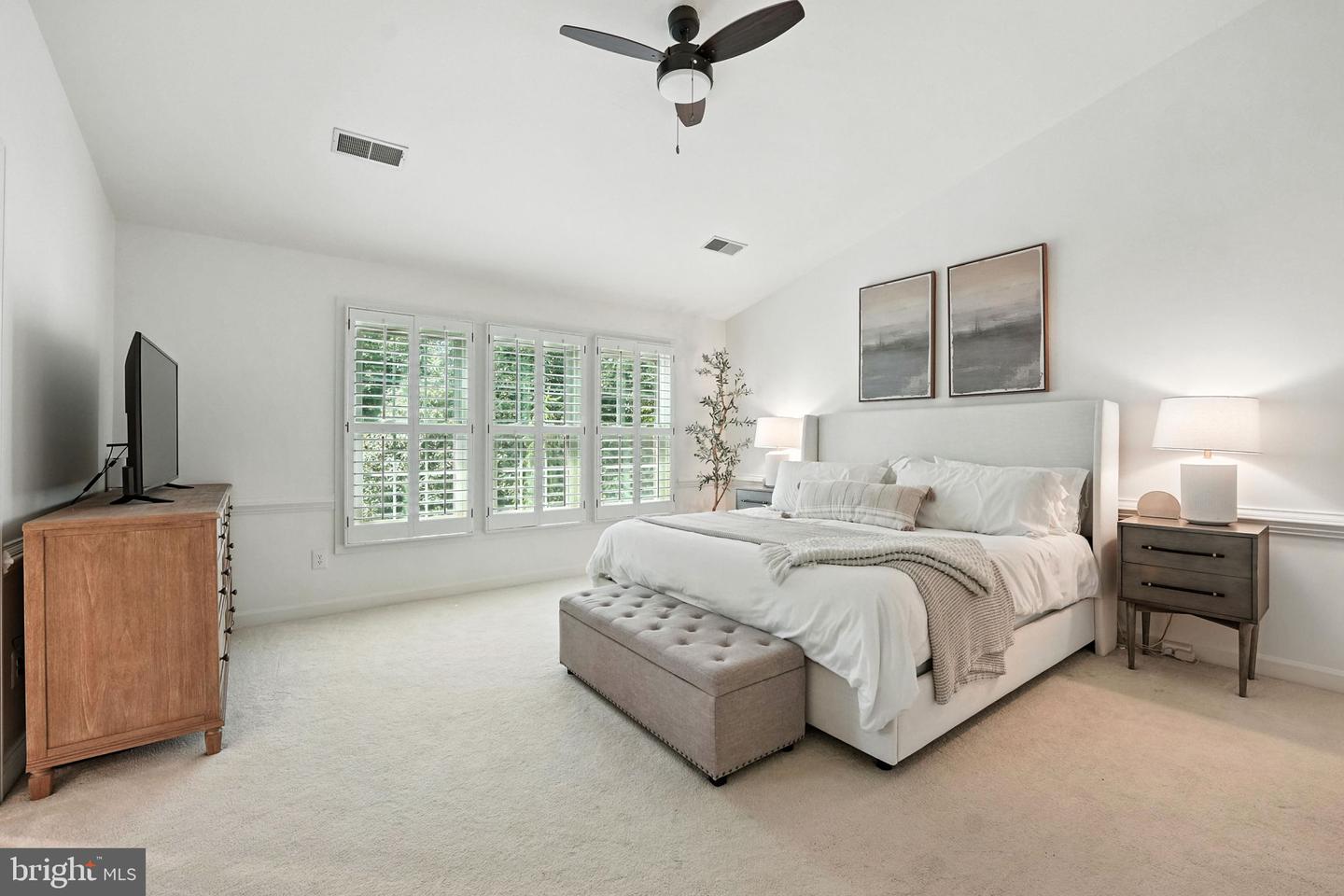 7576 CHRISLAND CV, FALLS CHURCH, Virginia 22042, 3 Bedrooms Bedrooms, ,3 BathroomsBathrooms,Residential,For sale,7576 CHRISLAND CV,VAFX2254304 MLS # VAFX2254304