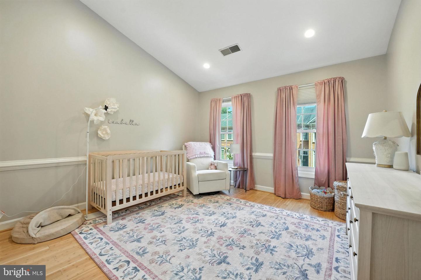 7576 CHRISLAND CV, FALLS CHURCH, Virginia 22042, 3 Bedrooms Bedrooms, ,3 BathroomsBathrooms,Residential,For sale,7576 CHRISLAND CV,VAFX2254304 MLS # VAFX2254304