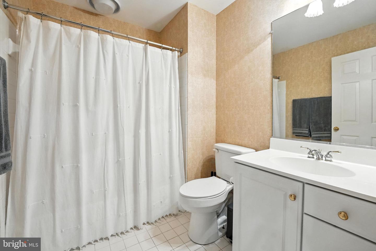 7576 CHRISLAND CV, FALLS CHURCH, Virginia 22042, 3 Bedrooms Bedrooms, ,3 BathroomsBathrooms,Residential,For sale,7576 CHRISLAND CV,VAFX2254304 MLS # VAFX2254304