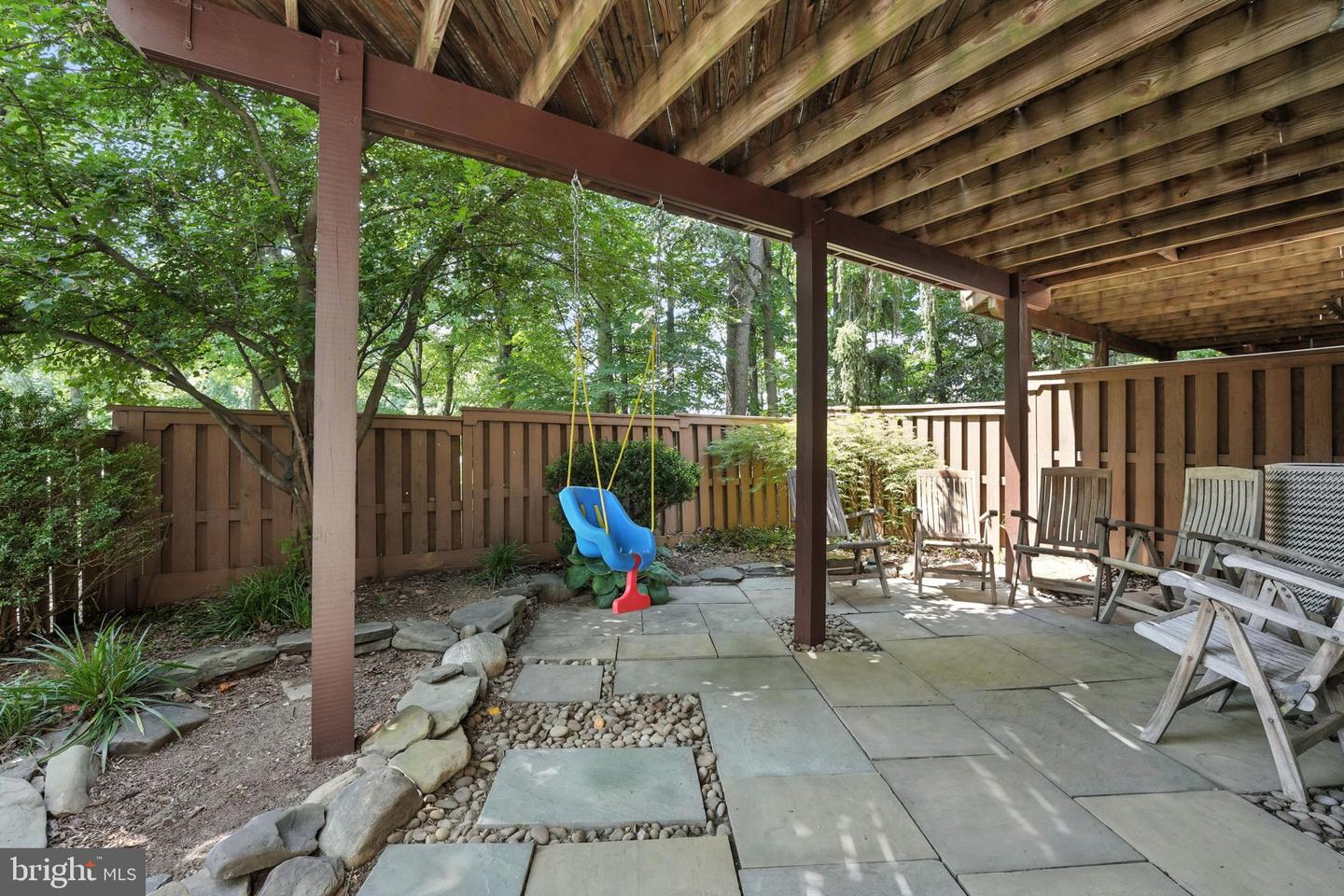 7576 CHRISLAND CV, FALLS CHURCH, Virginia 22042, 3 Bedrooms Bedrooms, ,3 BathroomsBathrooms,Residential,For sale,7576 CHRISLAND CV,VAFX2254304 MLS # VAFX2254304