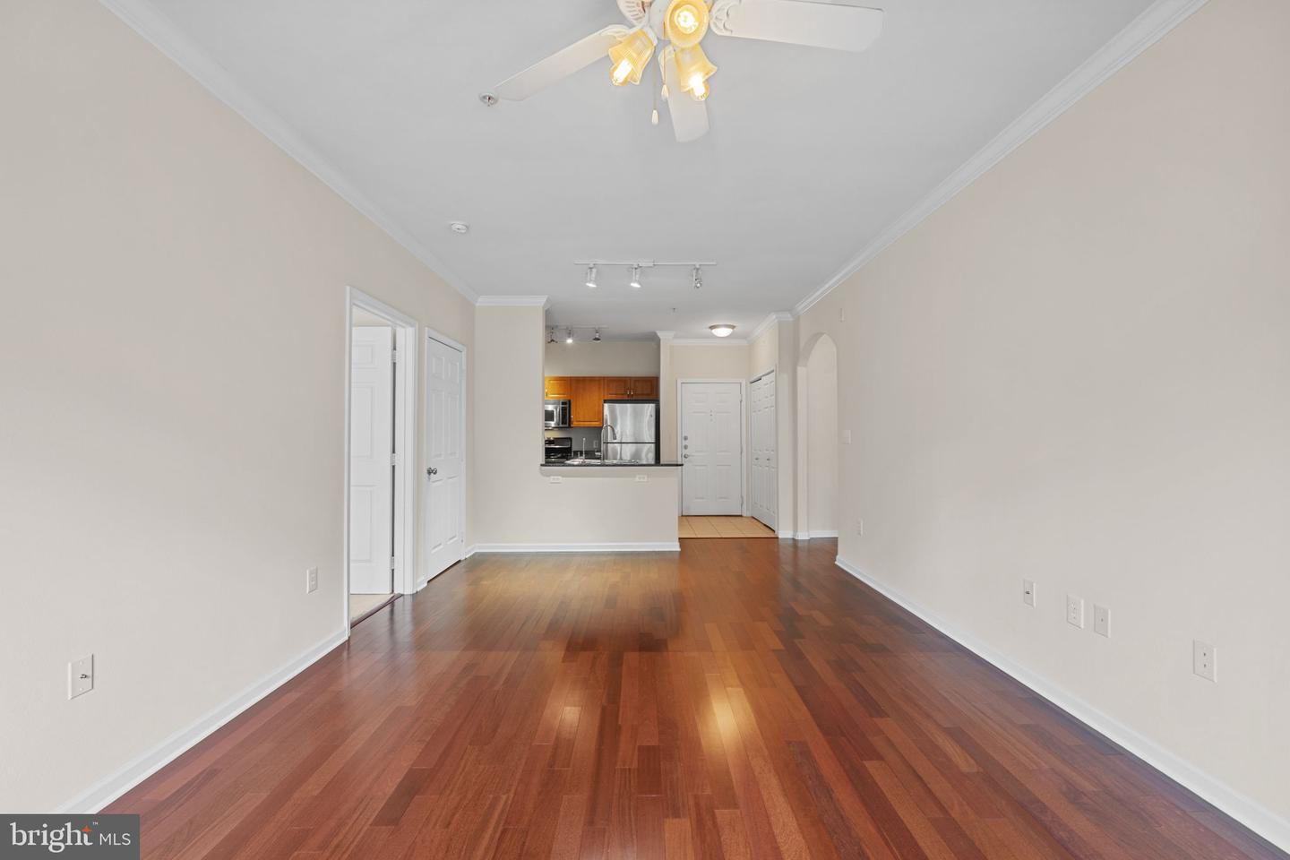 12953 CENTRE PARK CIR #218, HERNDON, Virginia 20171, 2 Bedrooms Bedrooms, ,2 BathroomsBathrooms,Residential,For sale,12953 CENTRE PARK CIR #218,VAFX2254338 MLS # VAFX2254338