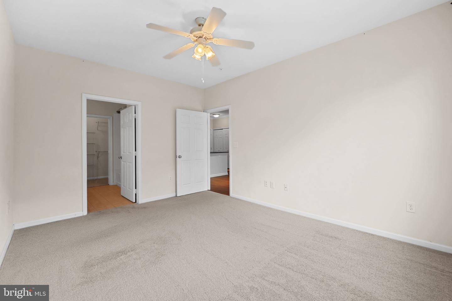 12953 CENTRE PARK CIR #218, HERNDON, Virginia 20171, 2 Bedrooms Bedrooms, ,2 BathroomsBathrooms,Residential,For sale,12953 CENTRE PARK CIR #218,VAFX2254338 MLS # VAFX2254338