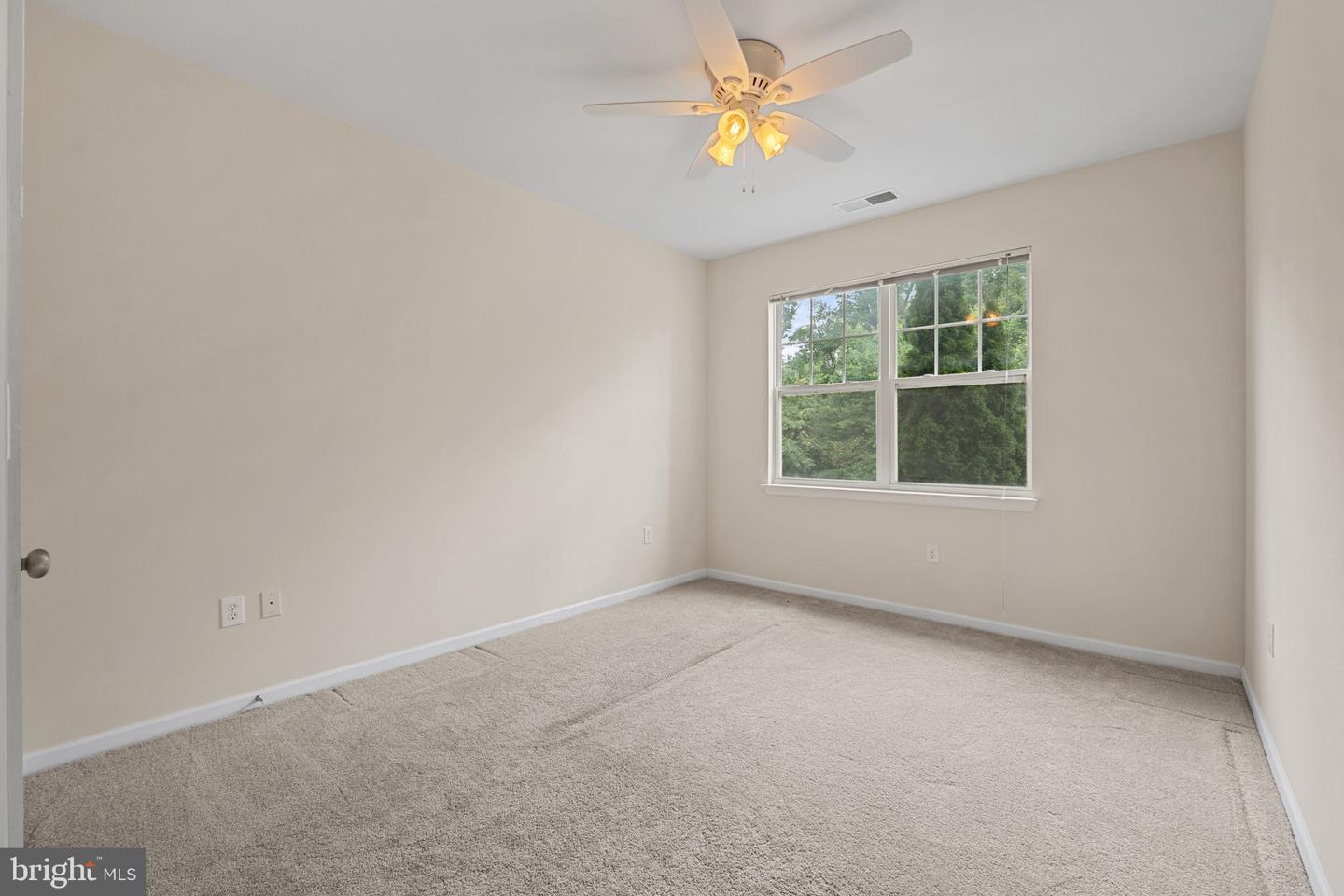 12953 CENTRE PARK CIR #218, HERNDON, Virginia 20171, 2 Bedrooms Bedrooms, ,2 BathroomsBathrooms,Residential,For sale,12953 CENTRE PARK CIR #218,VAFX2254338 MLS # VAFX2254338