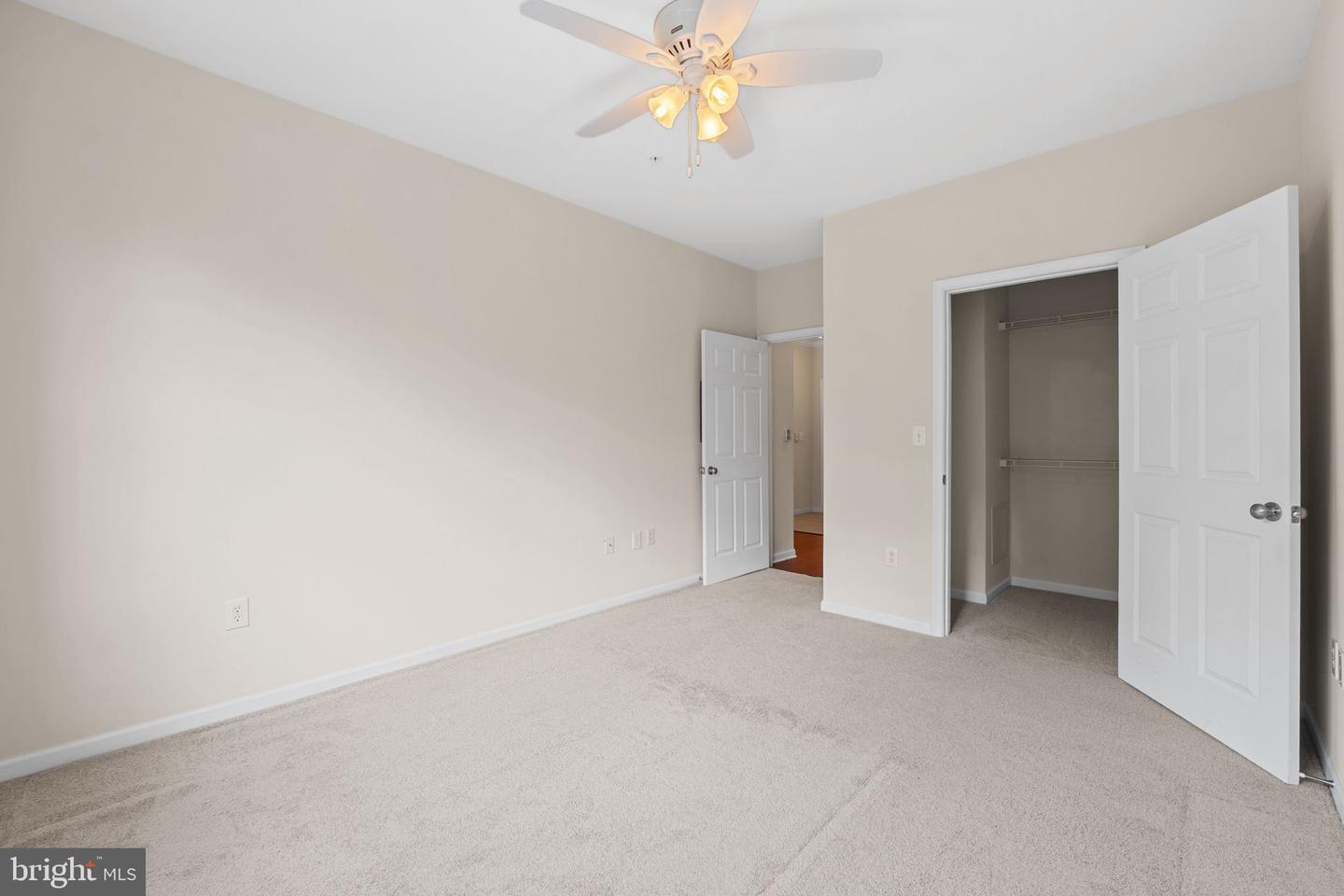 12953 CENTRE PARK CIR #218, HERNDON, Virginia 20171, 2 Bedrooms Bedrooms, ,2 BathroomsBathrooms,Residential,For sale,12953 CENTRE PARK CIR #218,VAFX2254338 MLS # VAFX2254338