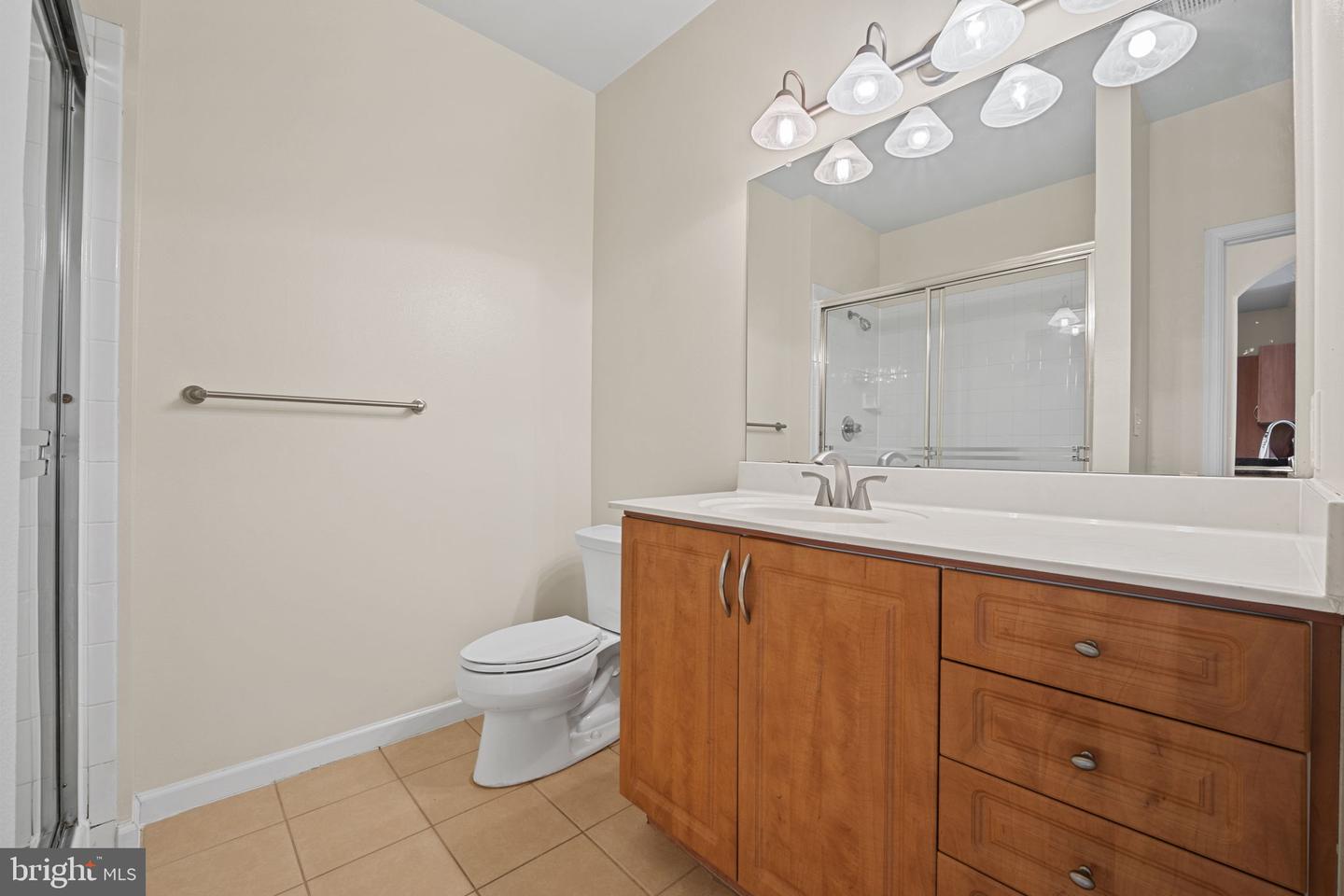 12953 CENTRE PARK CIR #218, HERNDON, Virginia 20171, 2 Bedrooms Bedrooms, ,2 BathroomsBathrooms,Residential,For sale,12953 CENTRE PARK CIR #218,VAFX2254338 MLS # VAFX2254338