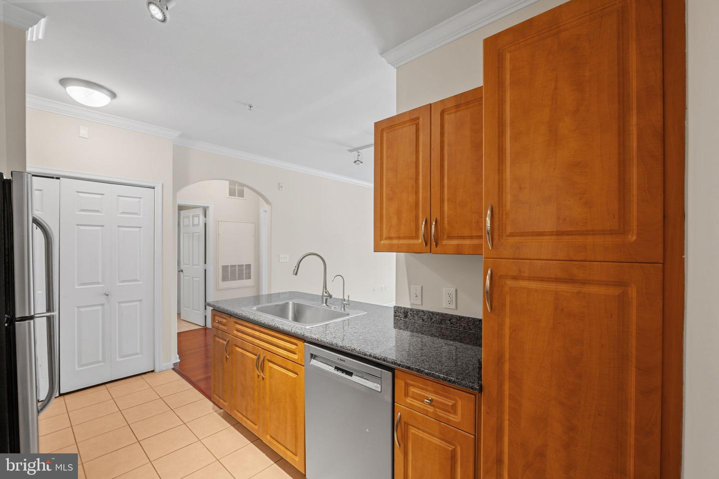 12953 CENTRE PARK CIR #218, HERNDON, Virginia 20171, 2 Bedrooms Bedrooms, ,2 BathroomsBathrooms,Residential,For sale,12953 CENTRE PARK CIR #218,VAFX2254338 MLS # VAFX2254338